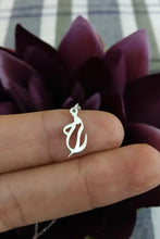 Tiny Arabic Name Necklace